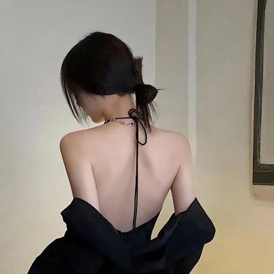 窗户上的阴影